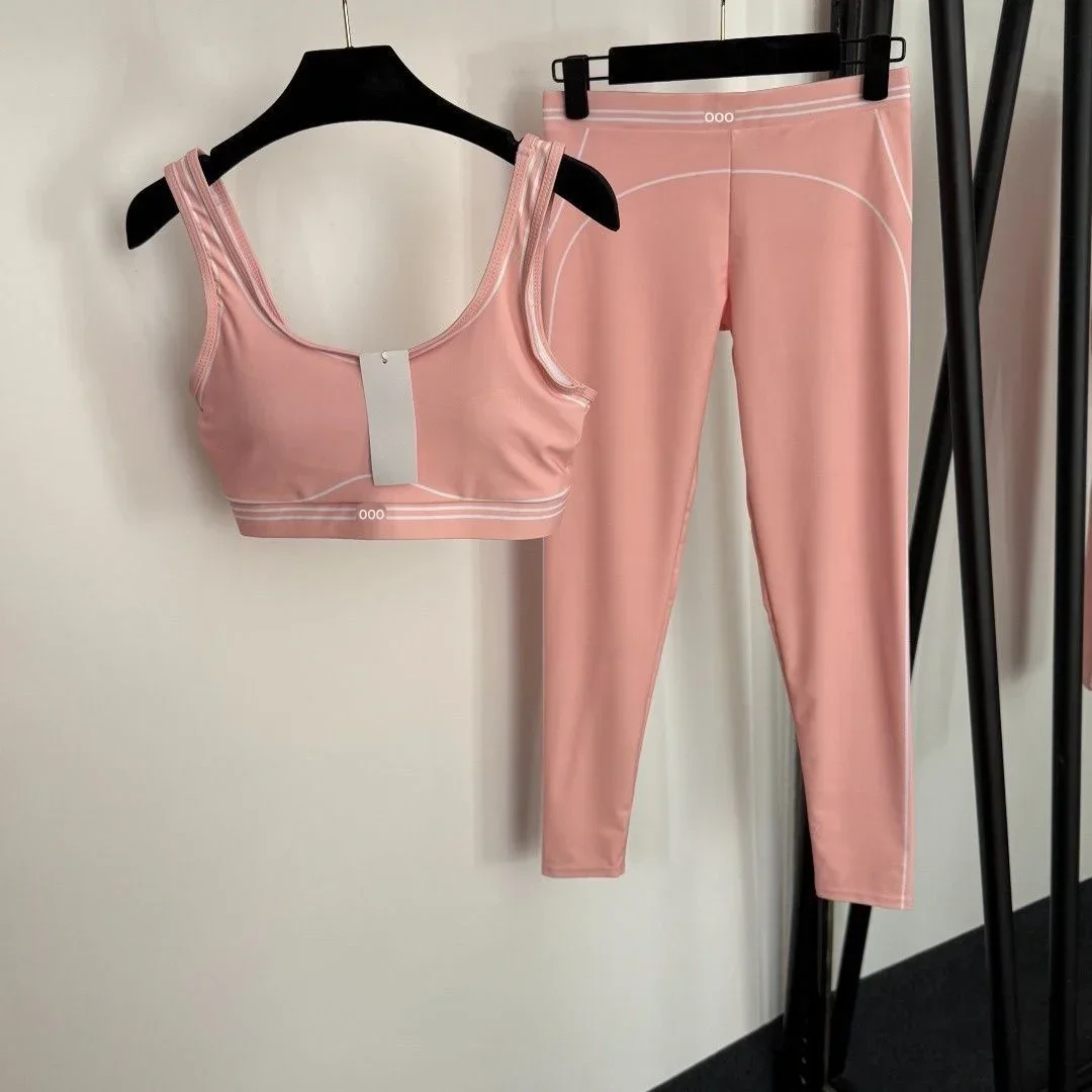 Completo Sportivo Due Pezzi: T - Yoga Fitness Stretching recensione e prezzo